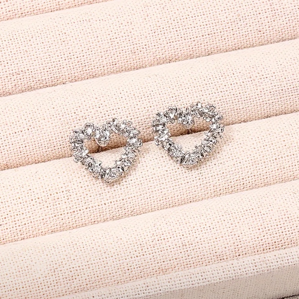 Silver Sparkling Heart Earrings